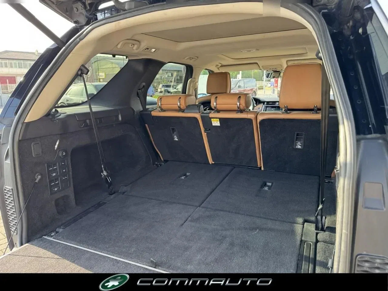 Land Rover Discovery 3.0 TD6 249 CV First Edition foto 34
