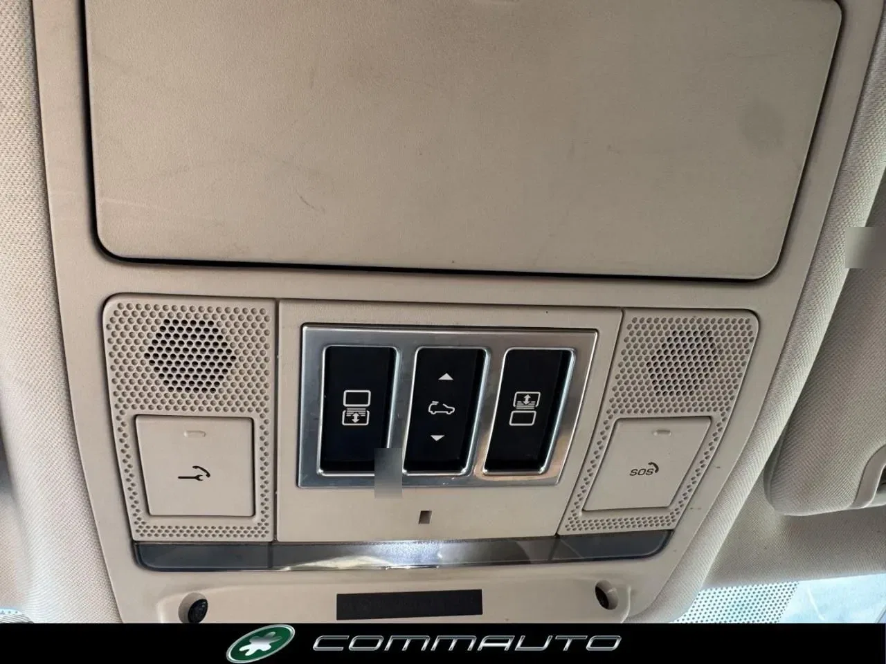 Land Rover Discovery 3.0 TD6 249 CV First Edition foto 28