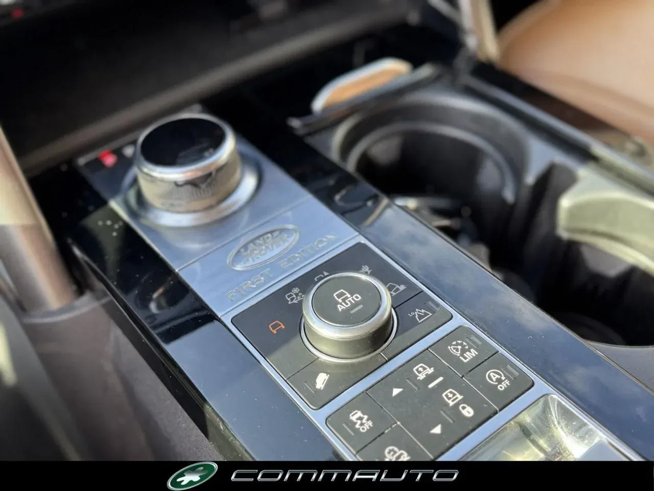 Land Rover Discovery 3.0 TD6 249 CV First Edition foto 27