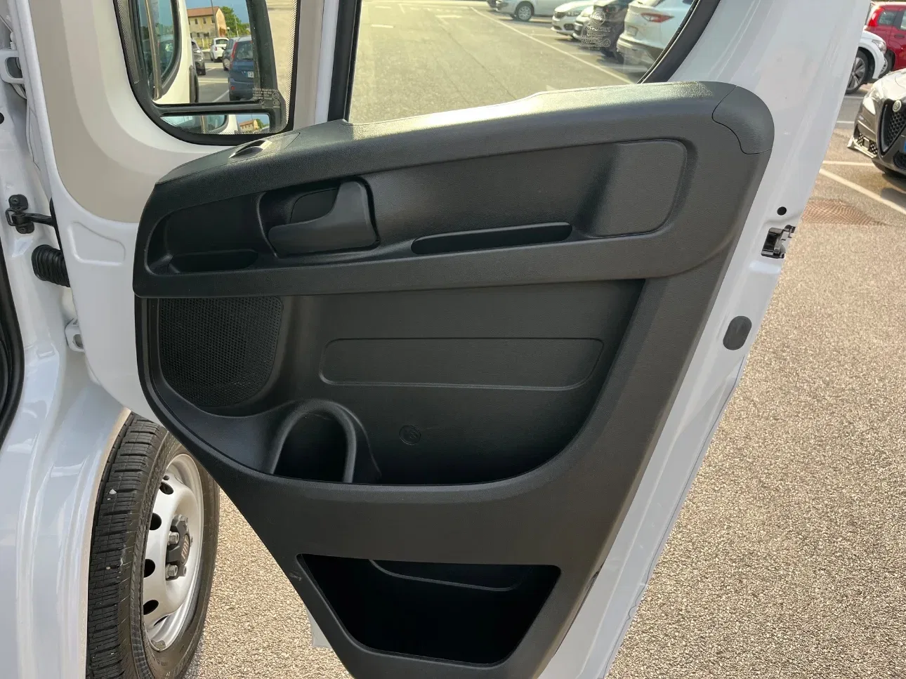 FIAT Ducato 35 L2H1 2.2 diesel 140cv foto 12