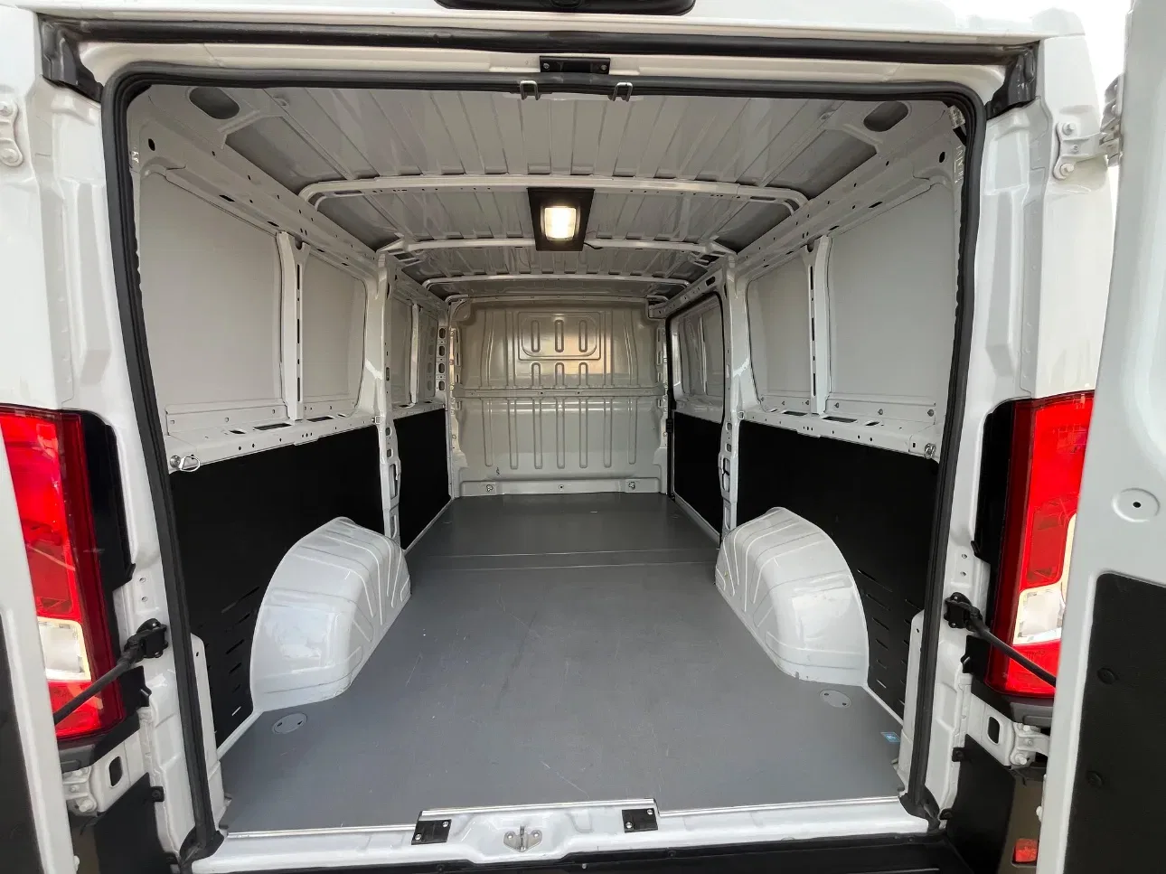 FIAT Ducato 35 L2H1 2.2 diesel 140cv foto 22