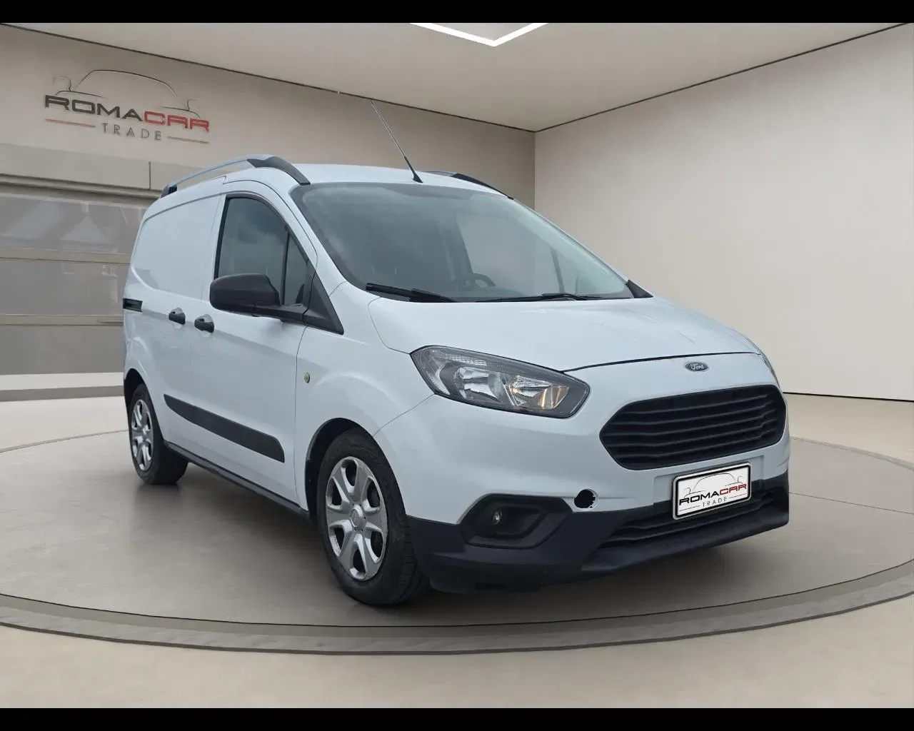Ford Transit Courier 1.5 TDCi 75CV Van Trend foto 3