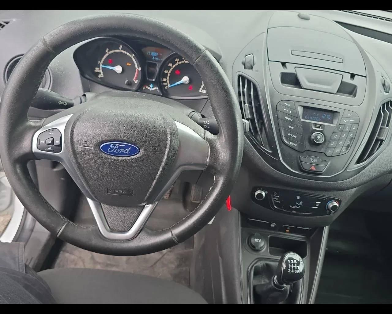 Ford Transit Courier 1.5 TDCi 75CV Van Trend foto 10