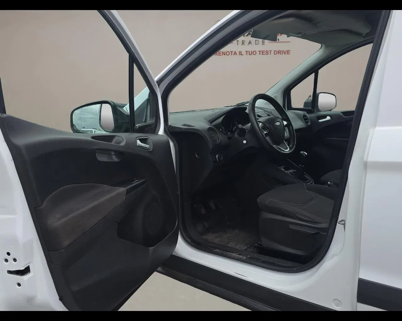 Ford Transit Courier 1.5 TDCi 75CV Van Trend foto 21