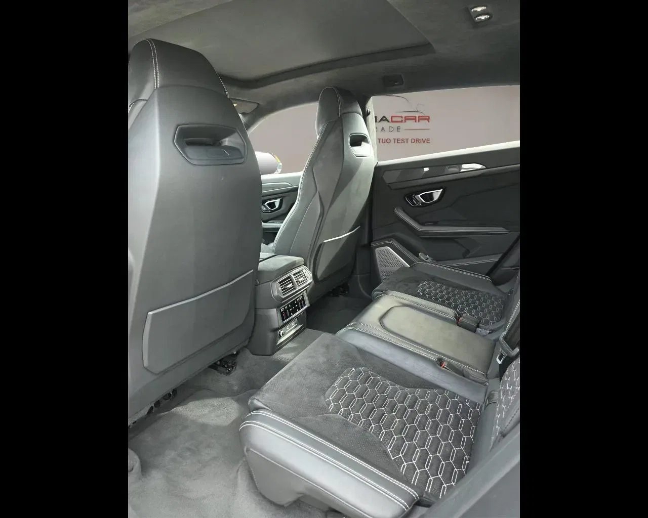 Lamborghini Urus 4.0 S foto 15