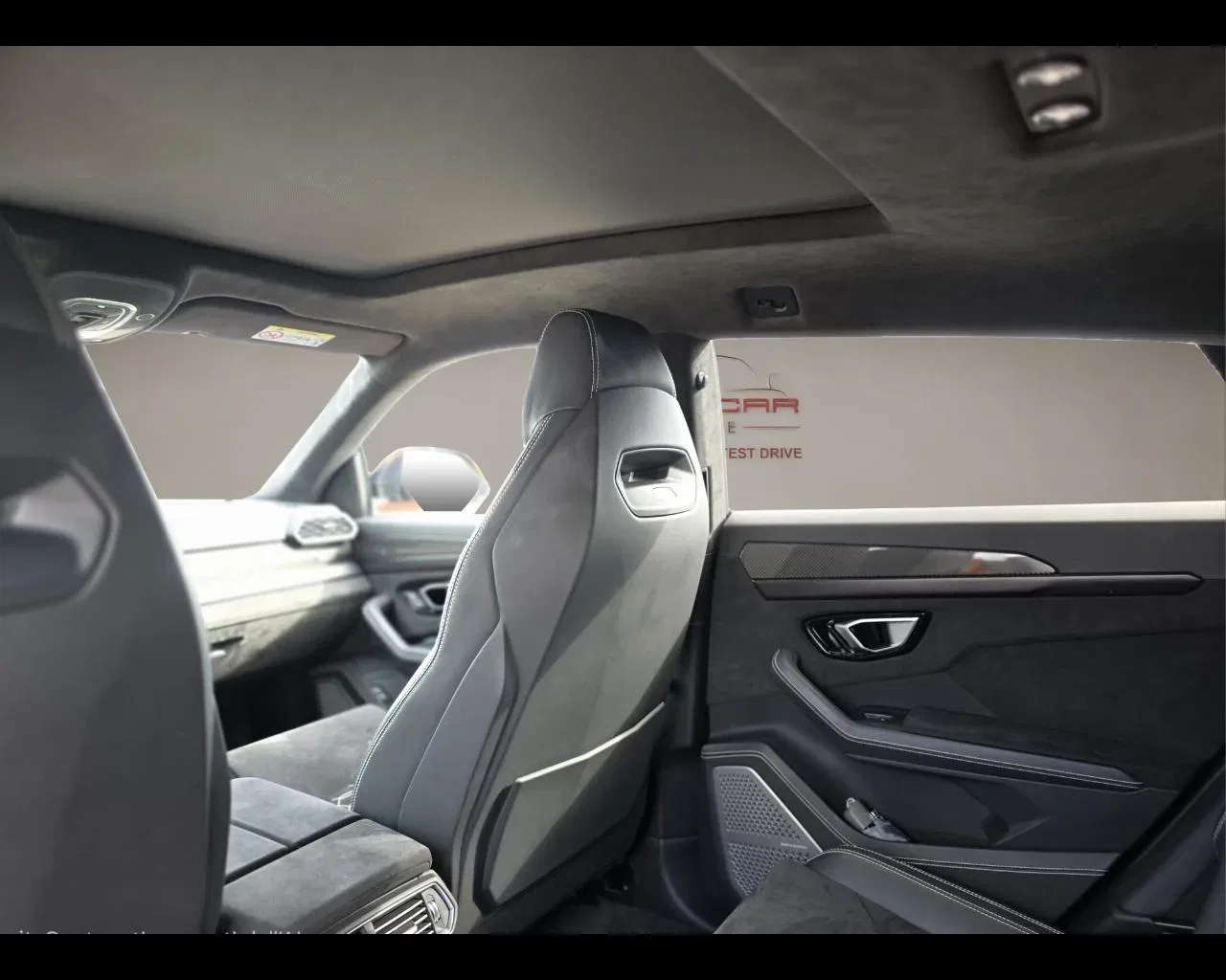 Lamborghini Urus 4.0 S foto 16