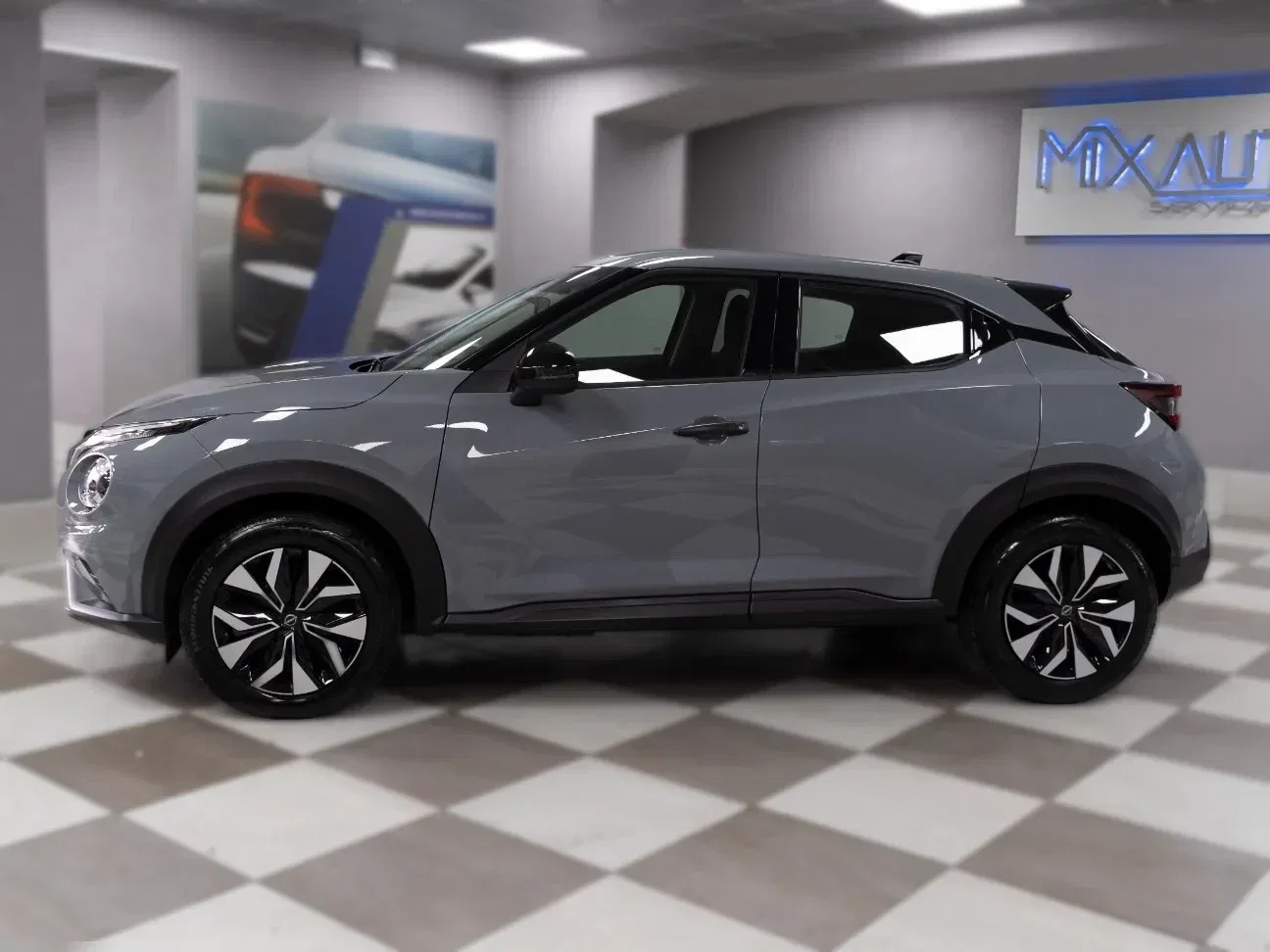 Nissan Juke 1.0 DIG-T Acenta 114CV DCT foto 3