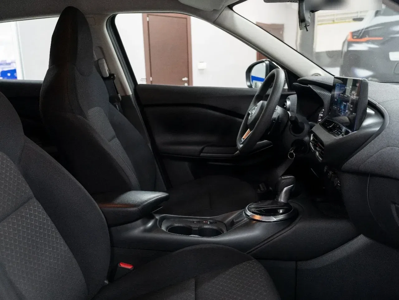 Nissan Juke 1.0 DIG-T Acenta 114CV DCT foto 14