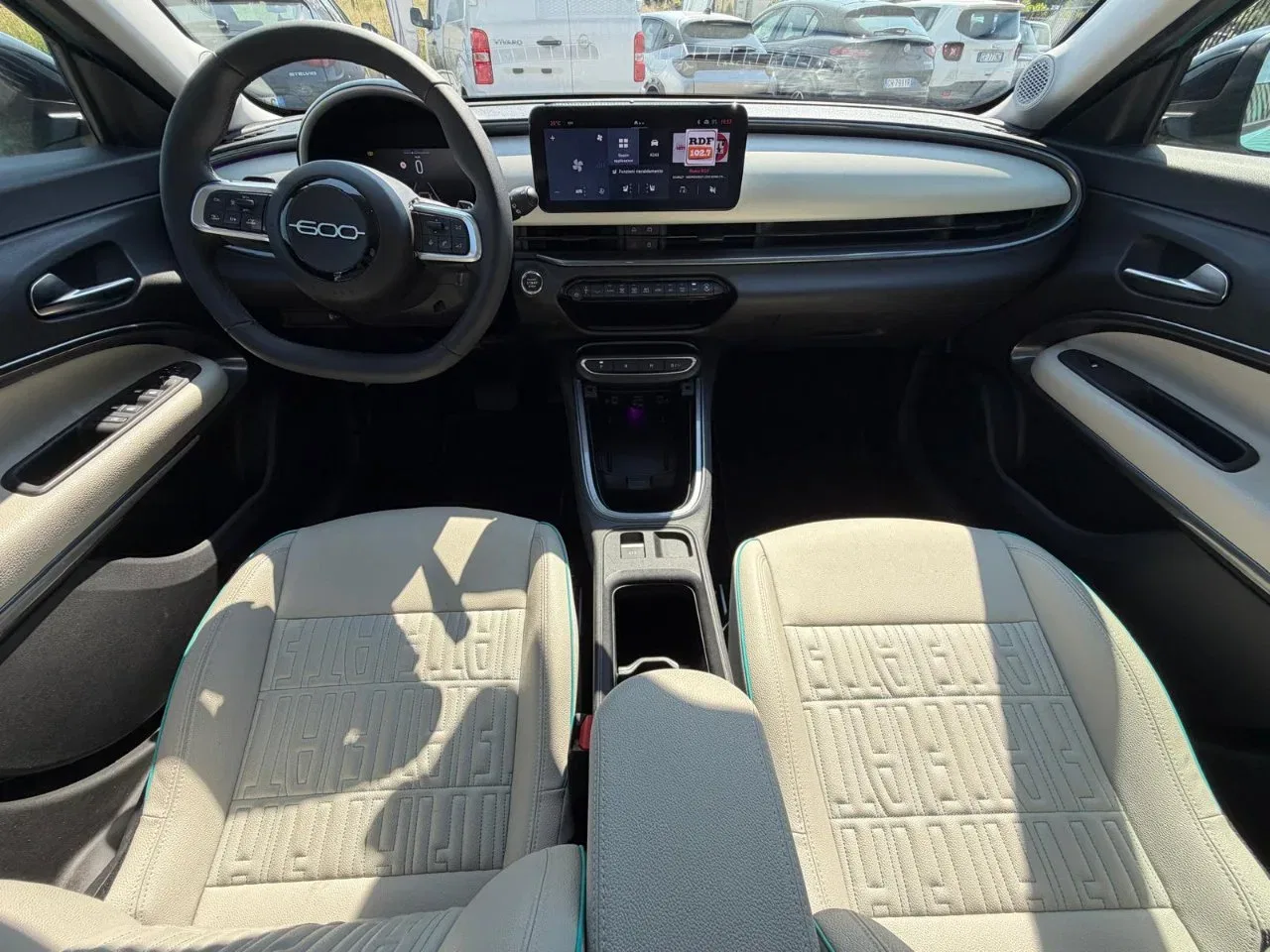 Fiat 600 PROMO 1.2 hybrid La Prima 110cv auto foto 27