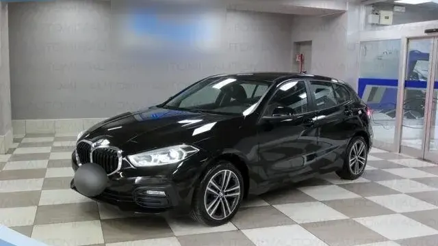 BMW 116 d 5 Porte Sport AUT EU6
