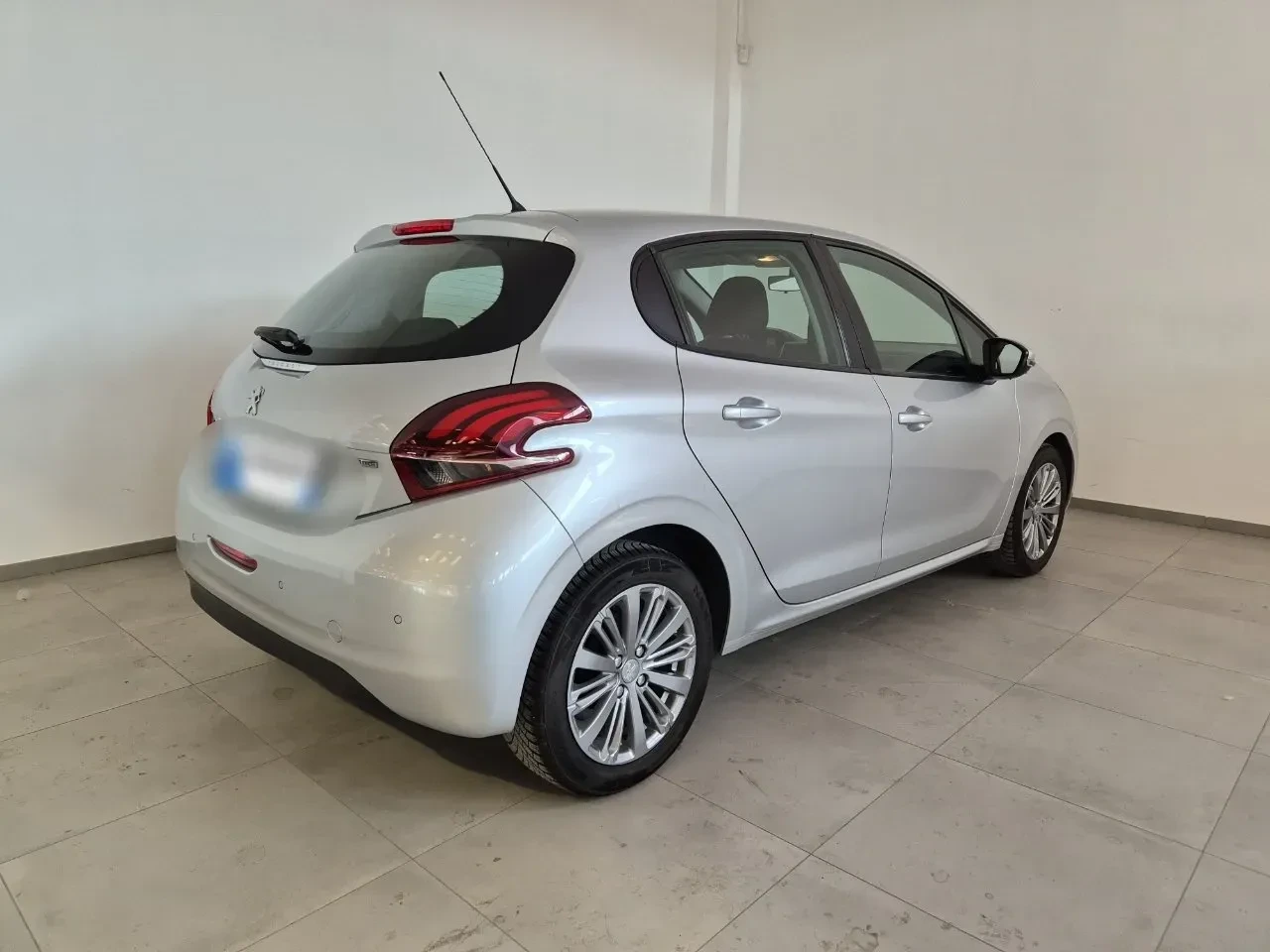Peugeot 208 1.2 puretech Active gpl 5P - NEOPATENTATI - Sens. Park. - Bluetooth foto 5