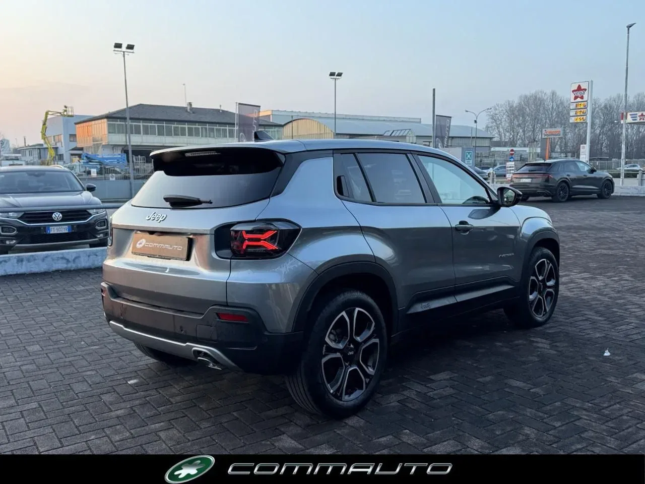 Jeep Avenger 1.2 Turbo 110 CV MHEV Summit foto 4