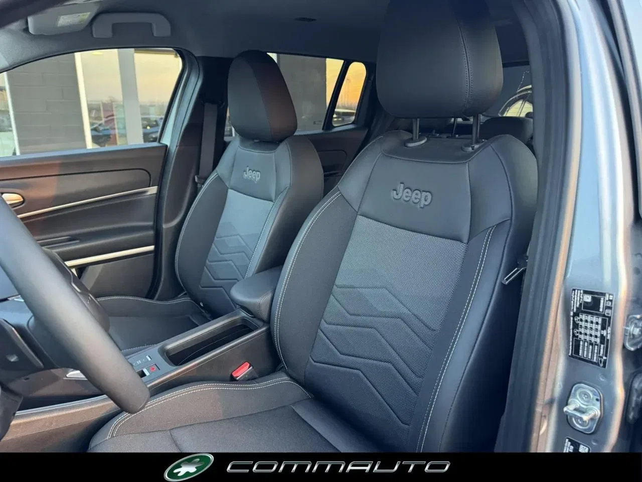 Jeep Avenger 1.2 Turbo 110 CV MHEV Summit foto 13
