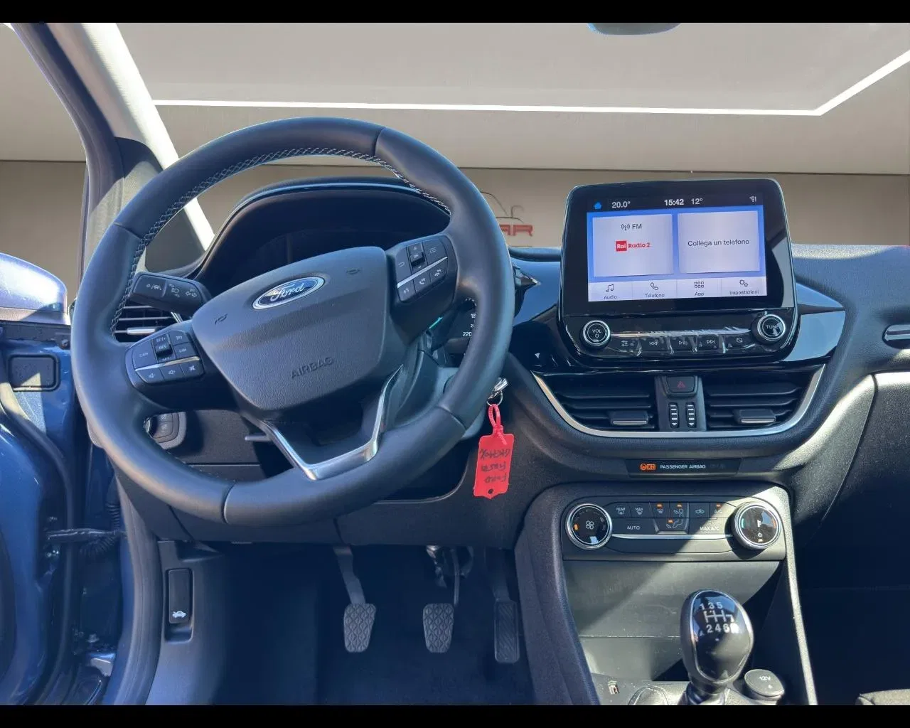 Ford Fiesta 1.0 Ecoboost Hybrid 125 CV 5 porte Titanium foto 10