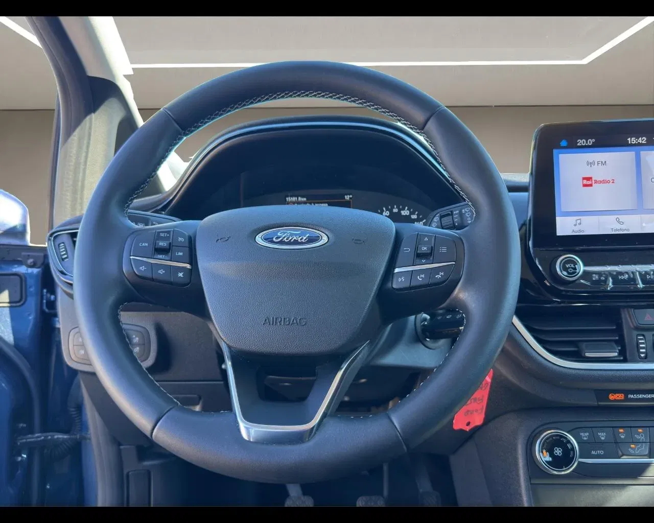 Ford Fiesta 1.0 Ecoboost Hybrid 125 CV 5 porte Titanium foto 11