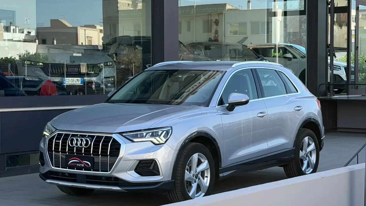 Audi Q3 40 TDI quattro S tr. Business Adv.