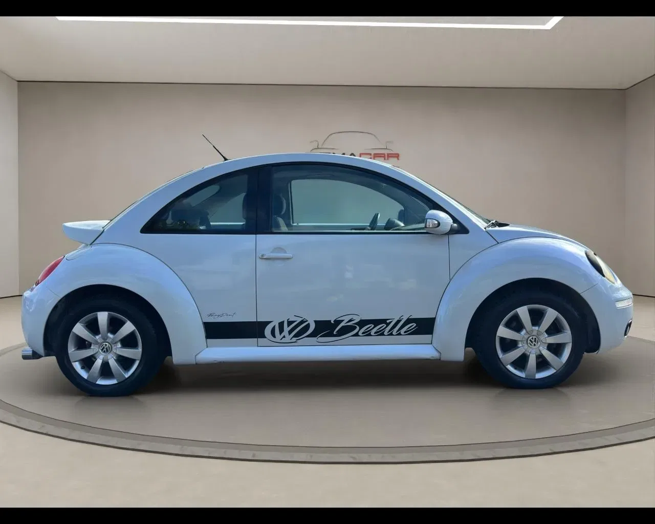 Volkswagen New Beetle 1.6 foto 3