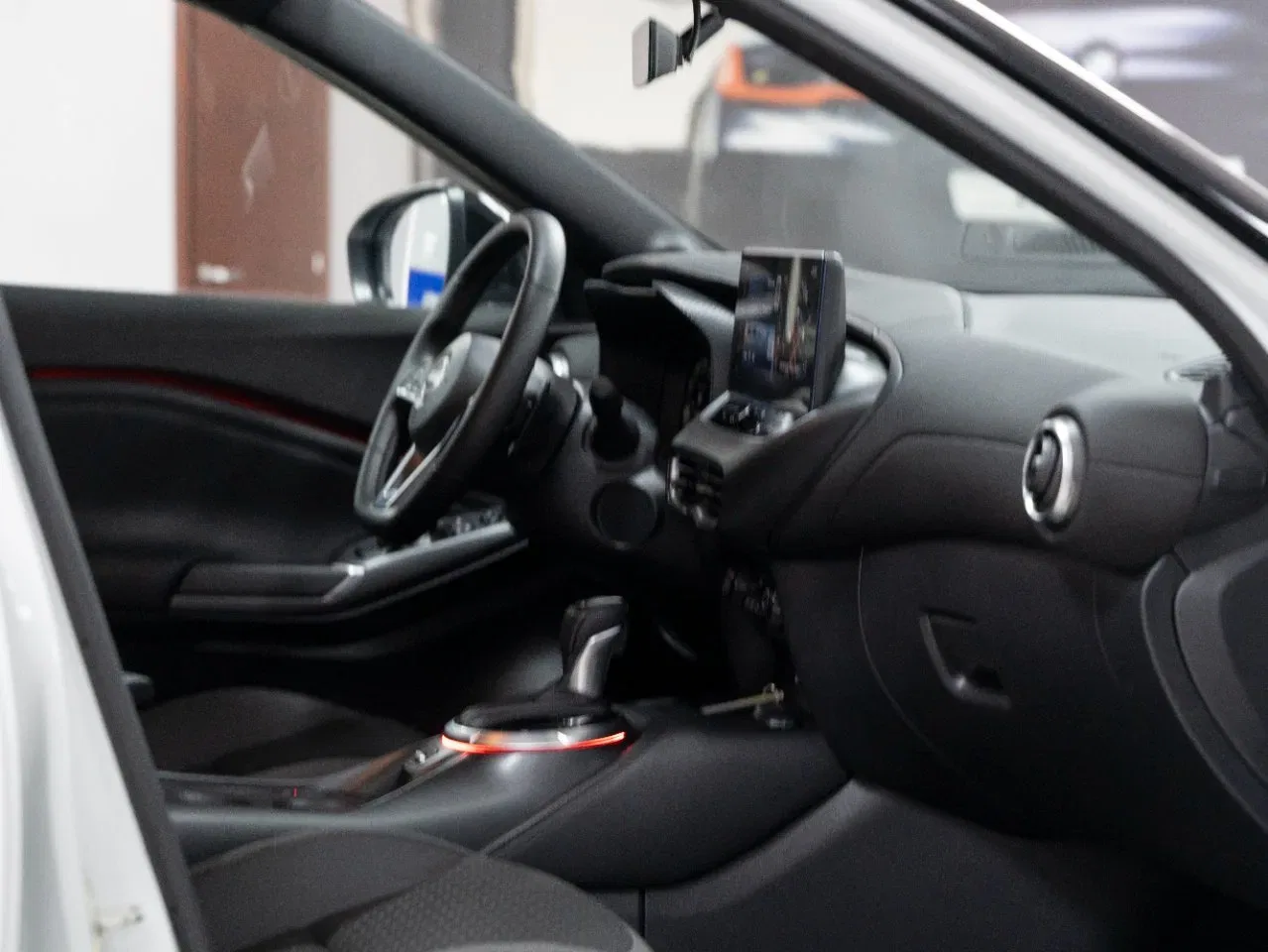 Nissan Juke 1.0 DIG-T N-Connecta 114CV DCT foto 17