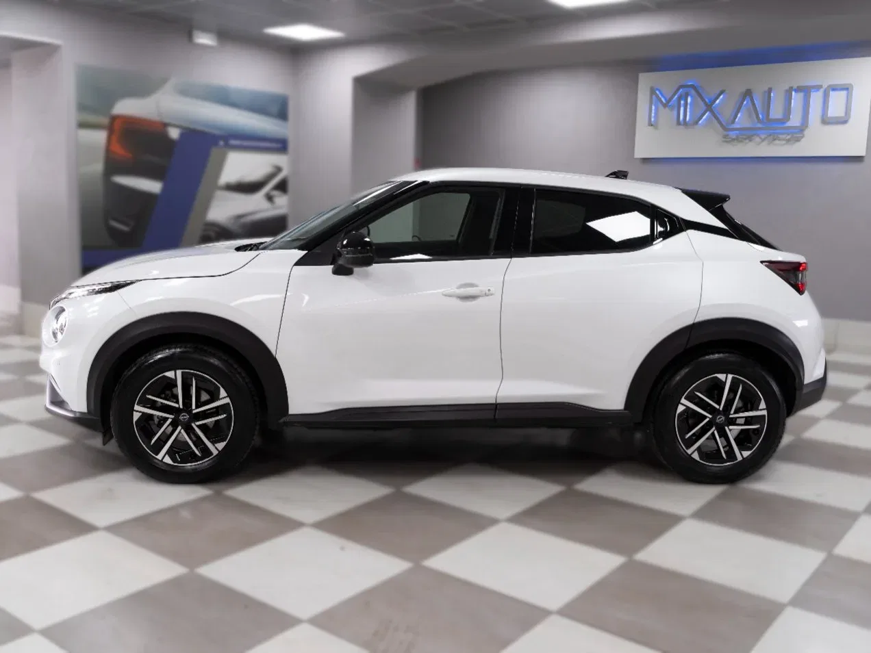 Nissan Juke 1.0 DIG-T N-Connecta 114CV DCT foto 3