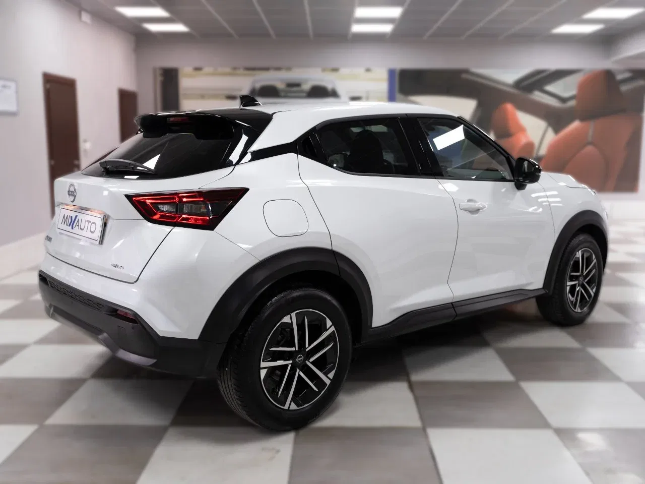 Nissan Juke 1.0 DIG-T N-Connecta 114CV DCT foto 5
