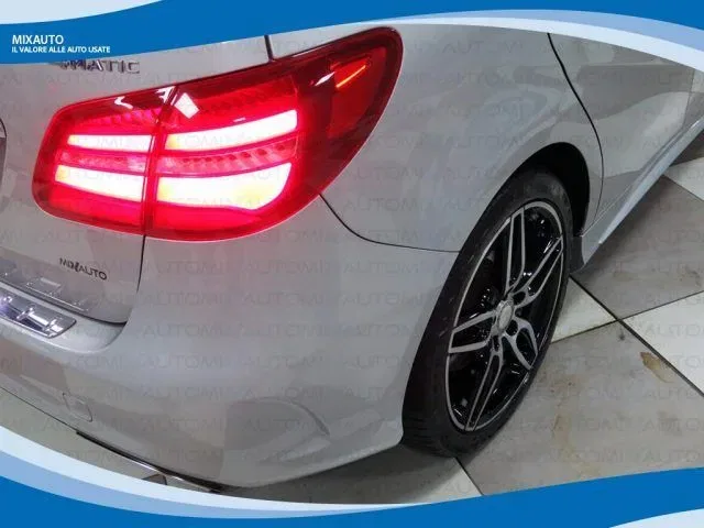 MERCEDES-BENZ B 200 D 4Matic Automatic Premium EU6B foto 14