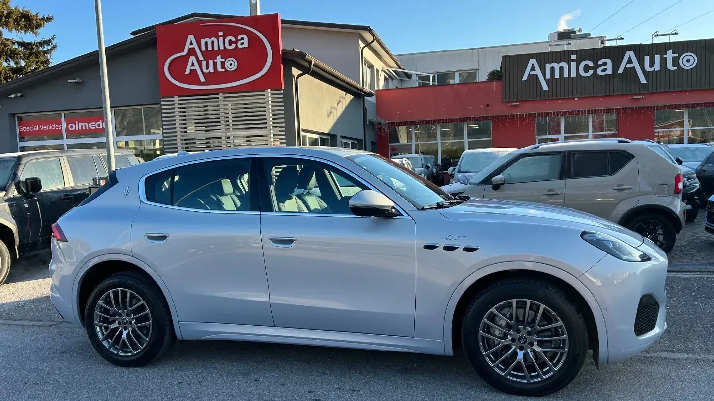 Maserati 2.0 MHEV 300 CV GT