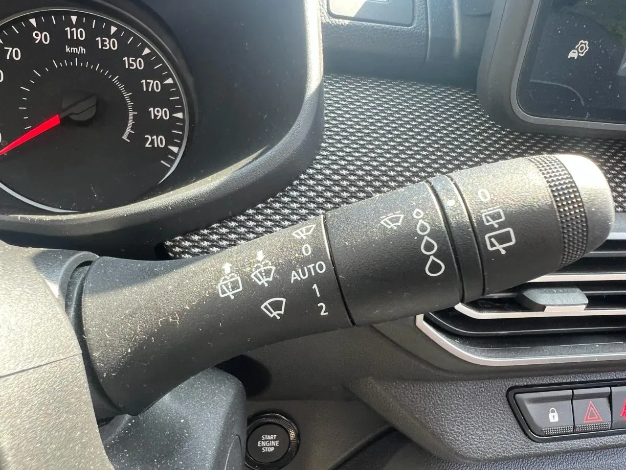 Dacia Jogger 1.0 tce Extreme Gpl 100cv foto 17