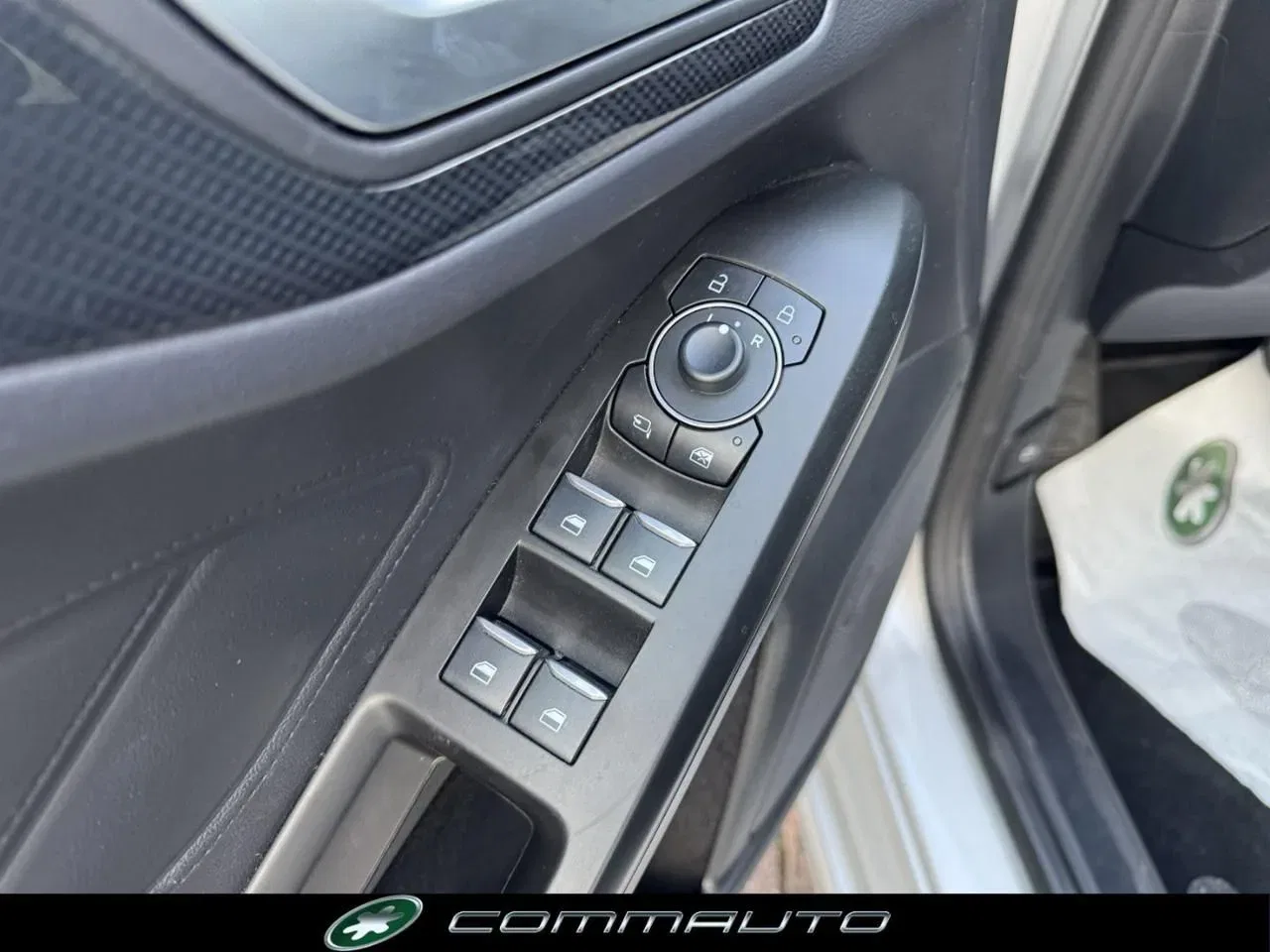 Ford Focus 1.5 EcoBlue 115 CV automatico 5p. ST-Line foto 12