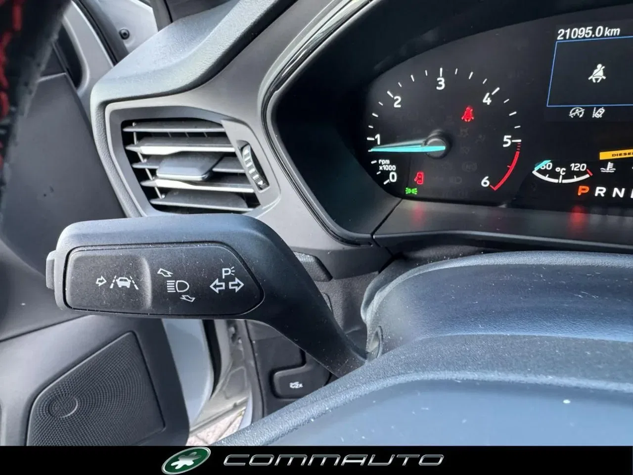 Ford Focus 1.5 EcoBlue 115 CV automatico 5p. ST-Line foto 27