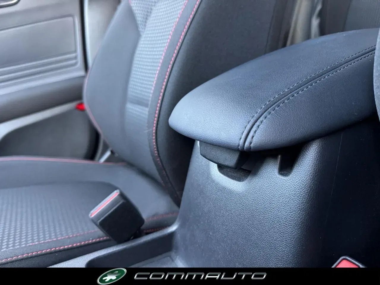 Ford Focus 1.5 EcoBlue 115 CV automatico 5p. ST-Line foto 21
