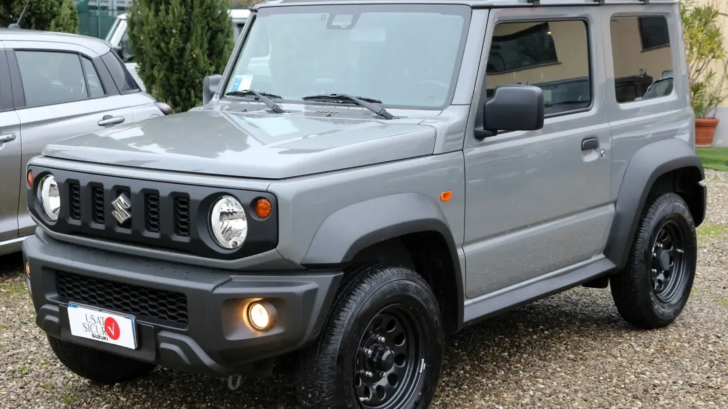 Suzuki Jimny 1.5 5MT PRO