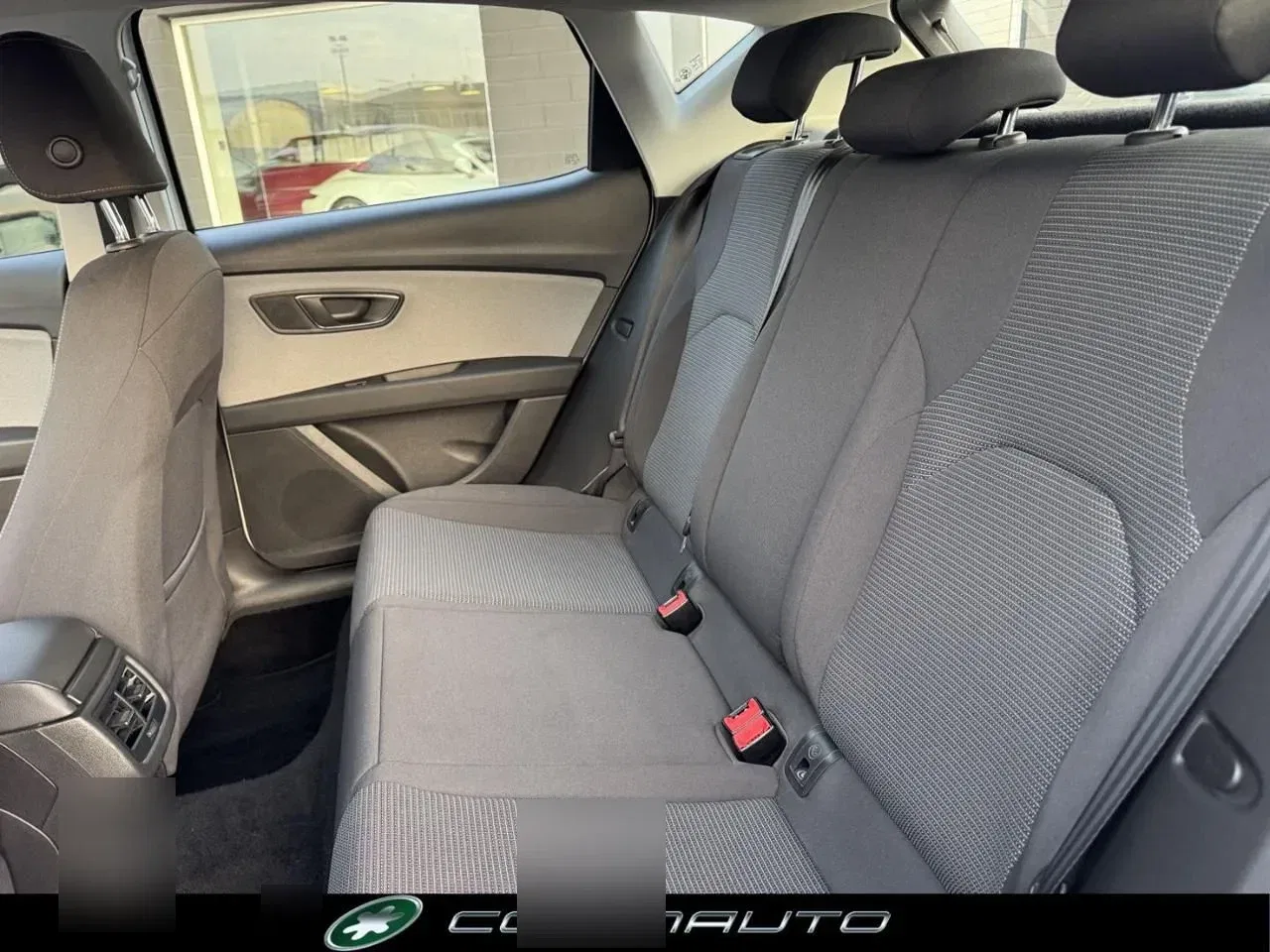 SEAT Leon 1.6 TDI 115 CV 5p. XCELLENCE foto 24