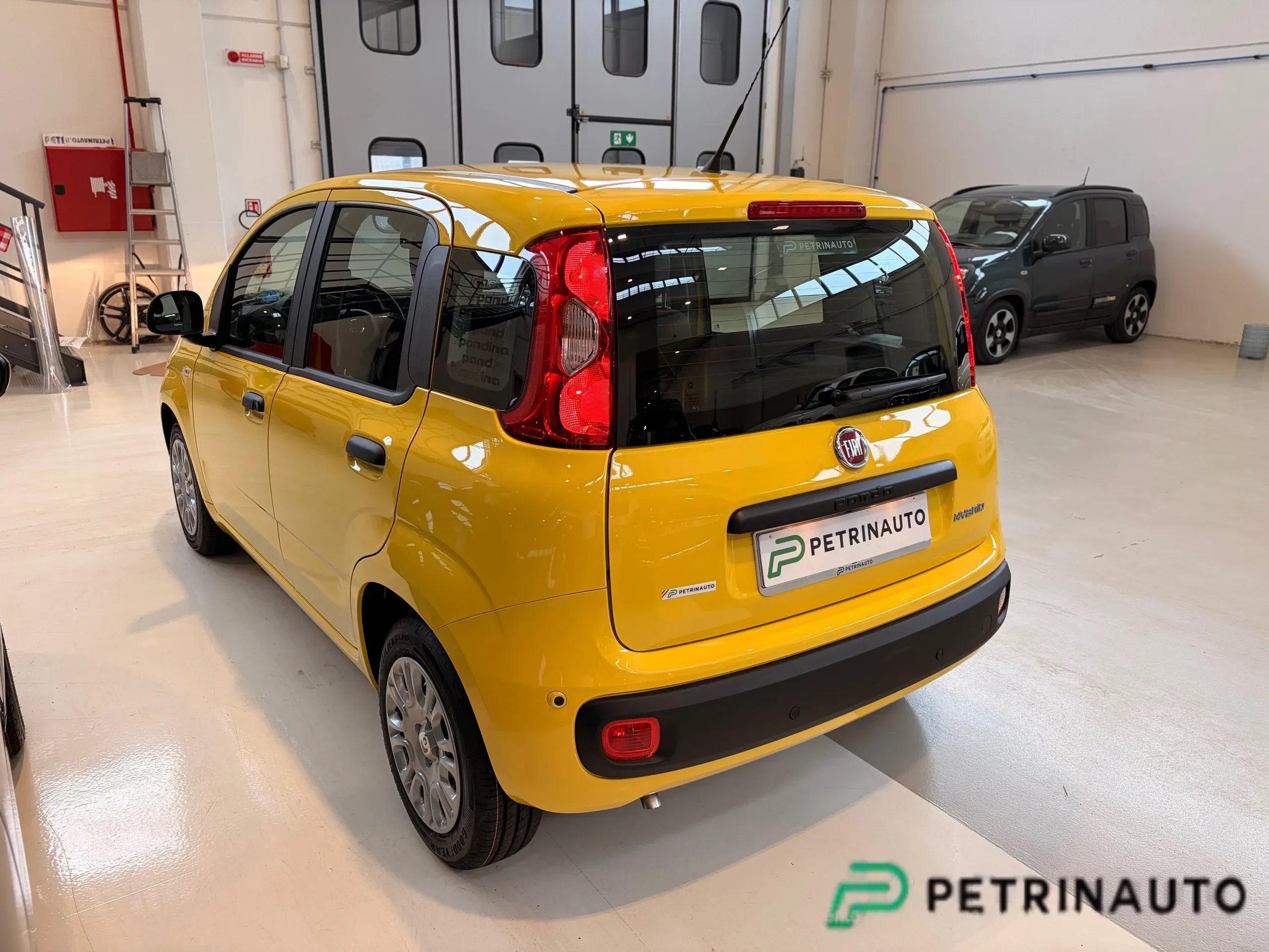 Fiat Panda Pandina 1.0 firefly hybrid Pop s&s 65cv Km.0 foto 8