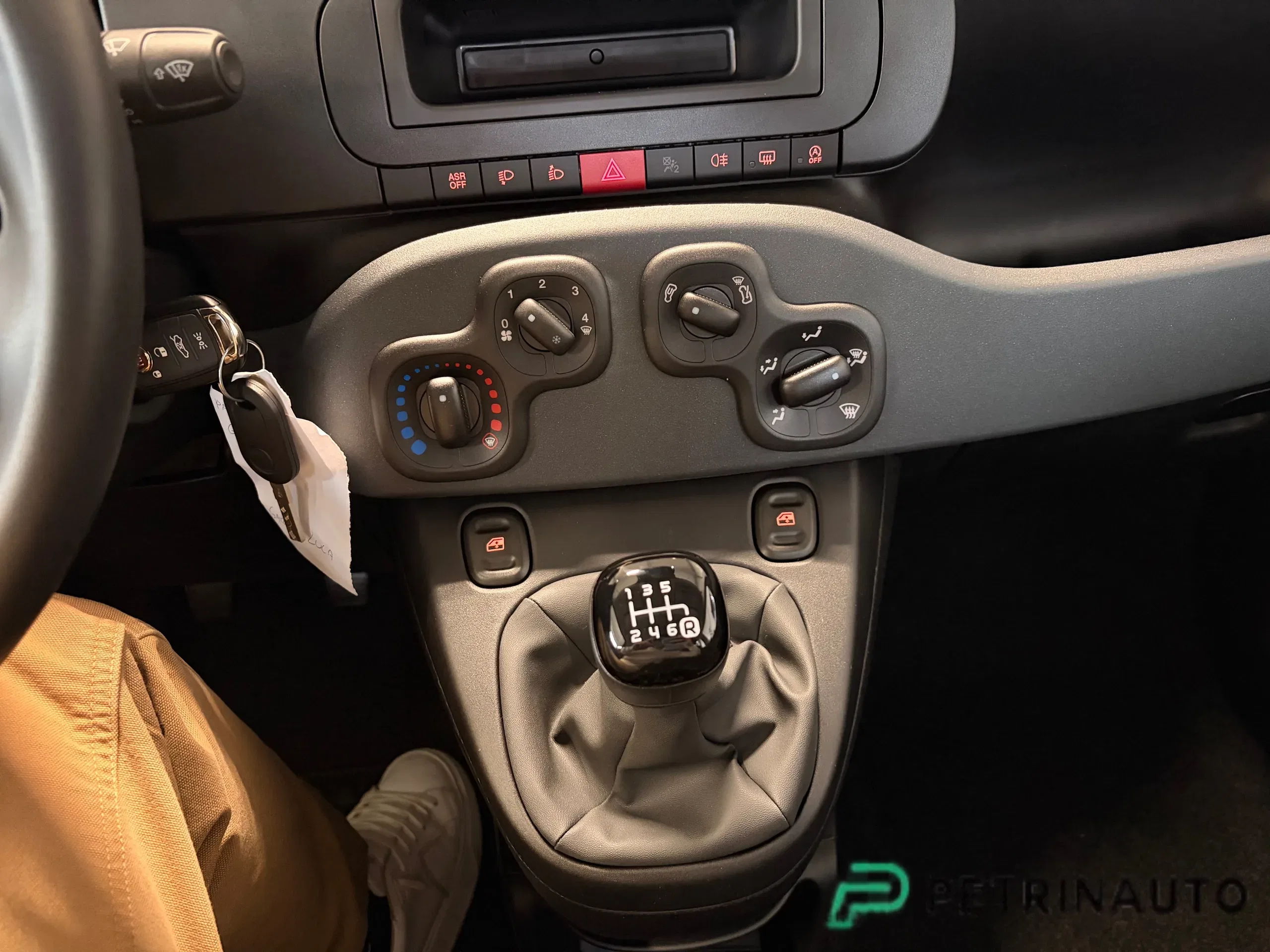 Fiat Panda Pandina 1.0 firefly hybrid Pop s&s 65cv Km.0 foto 17