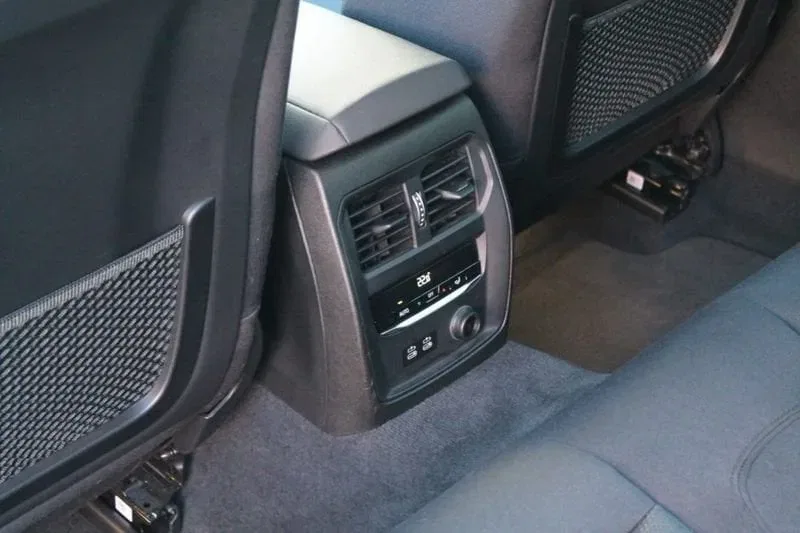 BMW 318 d Business Advantage foto 10