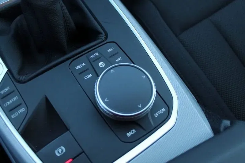 BMW 318 d Business Advantage foto 18