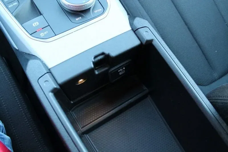 BMW 318 d Business Advantage foto 32
