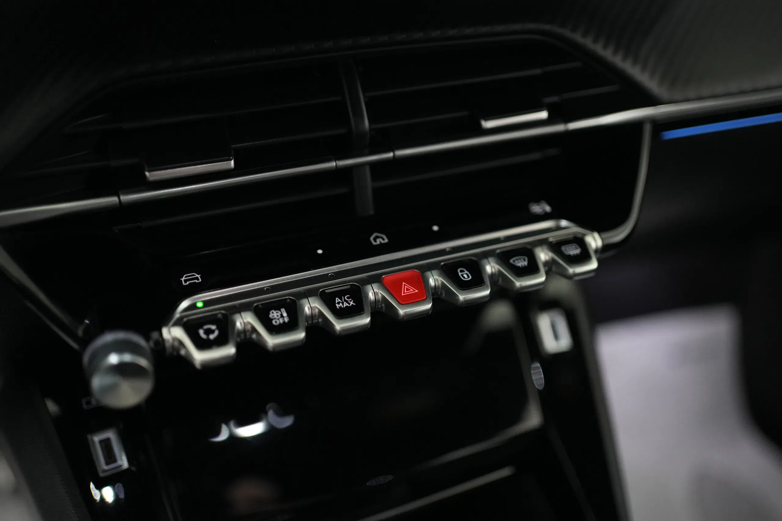 Peugeot 208 PureTech 100 Stop&Start 5 porte GT foto 6