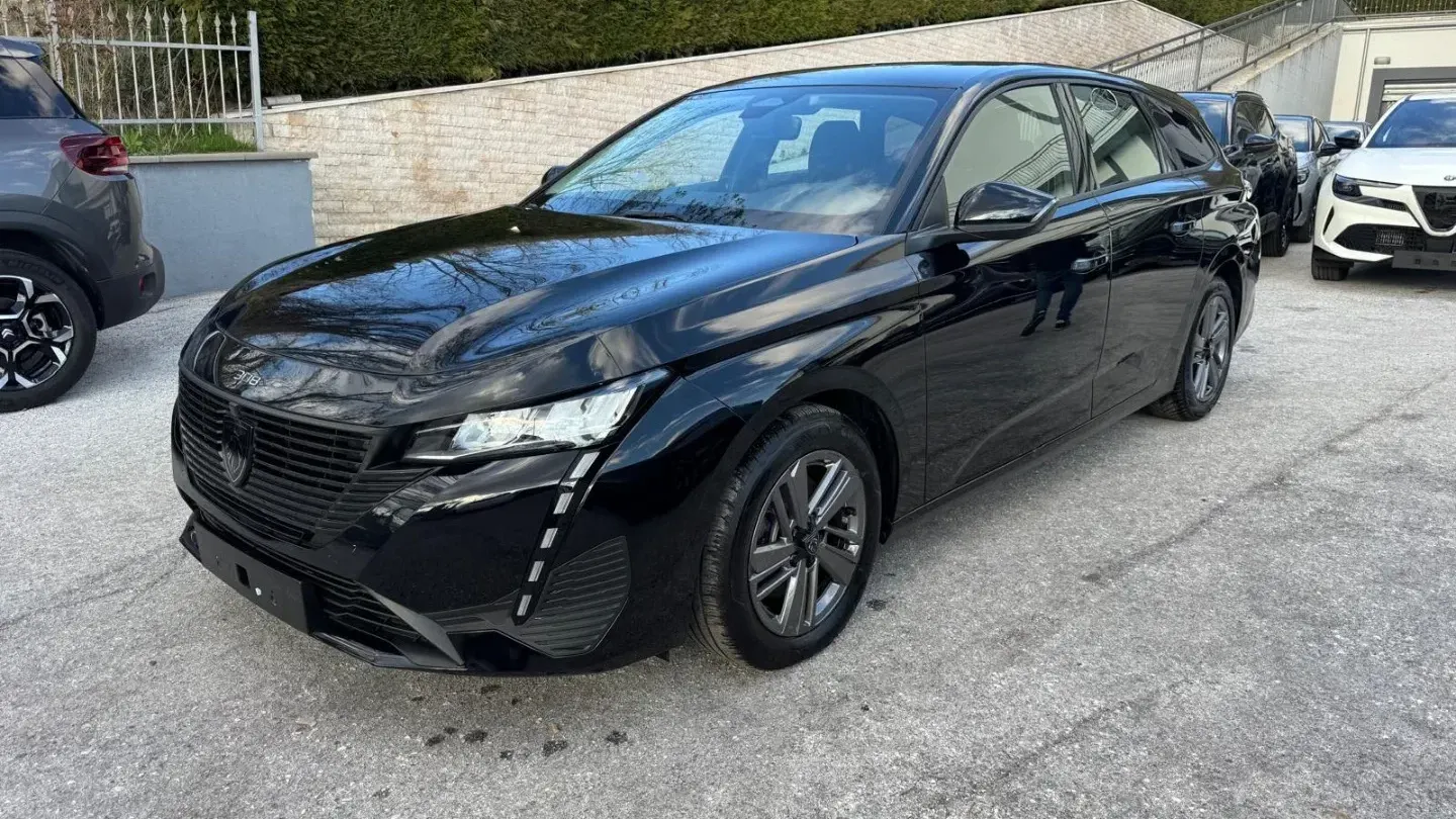 Peugeot 308 PureTech Turbo 130 S&S SW Act. Pack