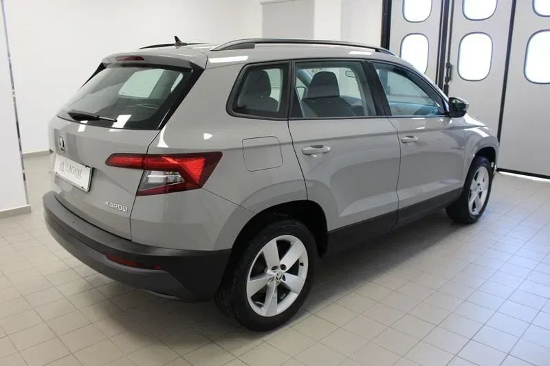 Skoda Karoq 1.6 TDI SCR DSG Executive foto 4