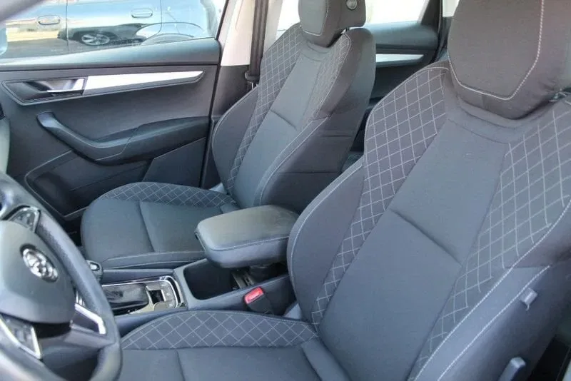 Skoda Karoq 1.6 TDI SCR DSG Executive foto 8