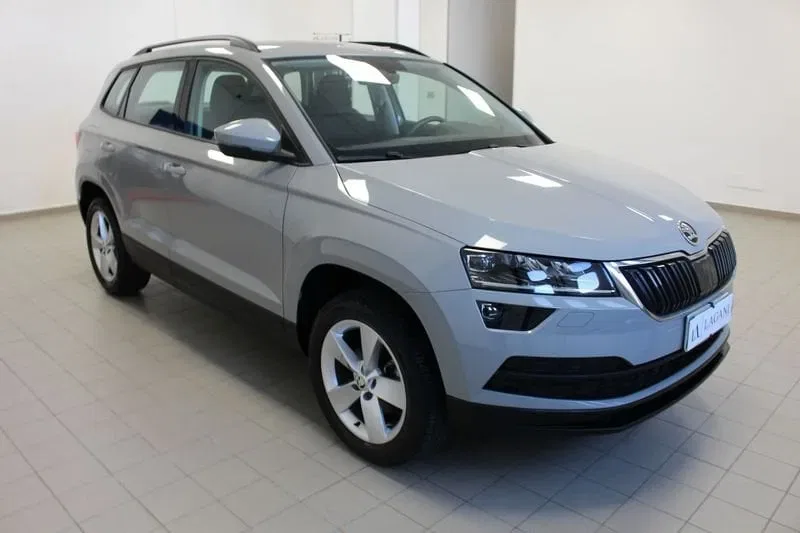 Skoda Karoq 1.6 TDI SCR DSG Executive foto 3