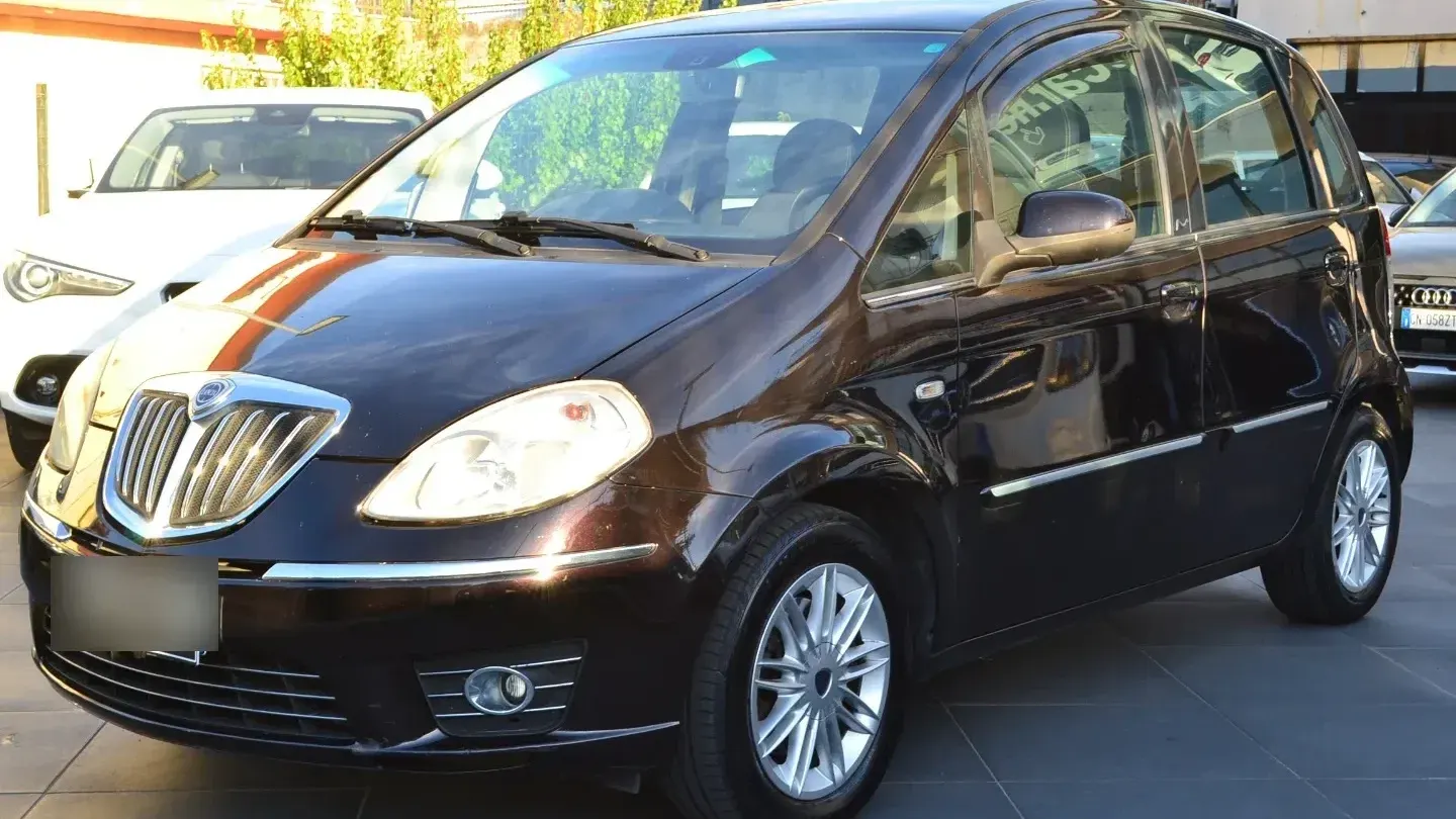 Lancia Musa 1.3 MJT 16V 95CV SeS DPF Oro