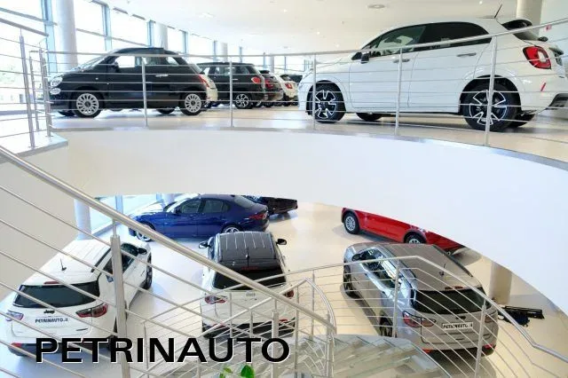 VOLKSWAGEN T-Cross 1.0 TSI Life foto 30
