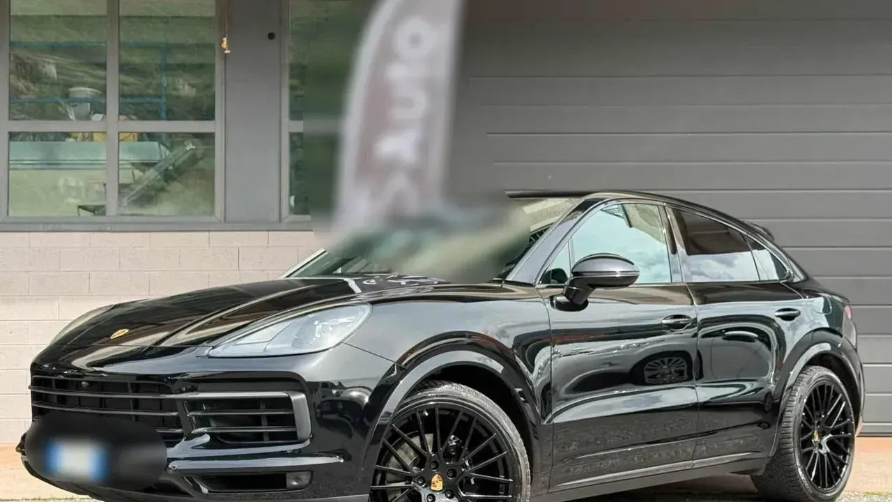 Porsche Cayenne e-Hybrid Coupe’
