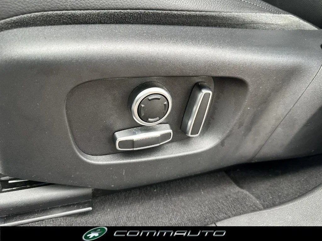 Land Rover Range Rover Evoque 2.0 I4 200 CV AWD Auto S foto 6