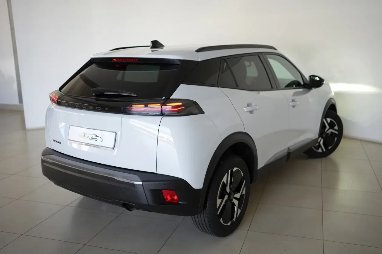 Peugeot 2008 PureTech 100 S&S Allure foto 16
