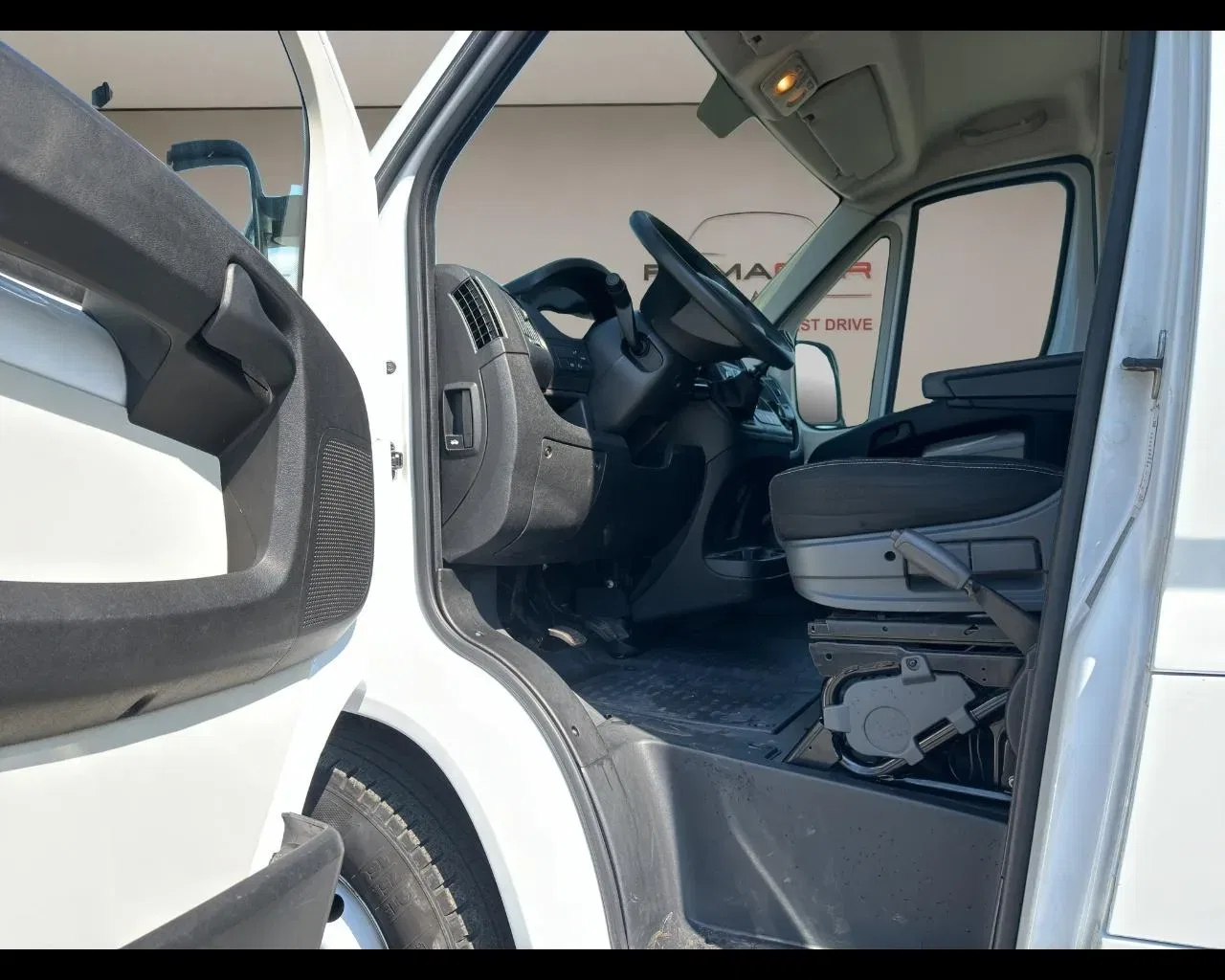 Fiat Ducato 35 2.3 MJT 130CV PLM-SL-TA Furgone Maxi foto 13