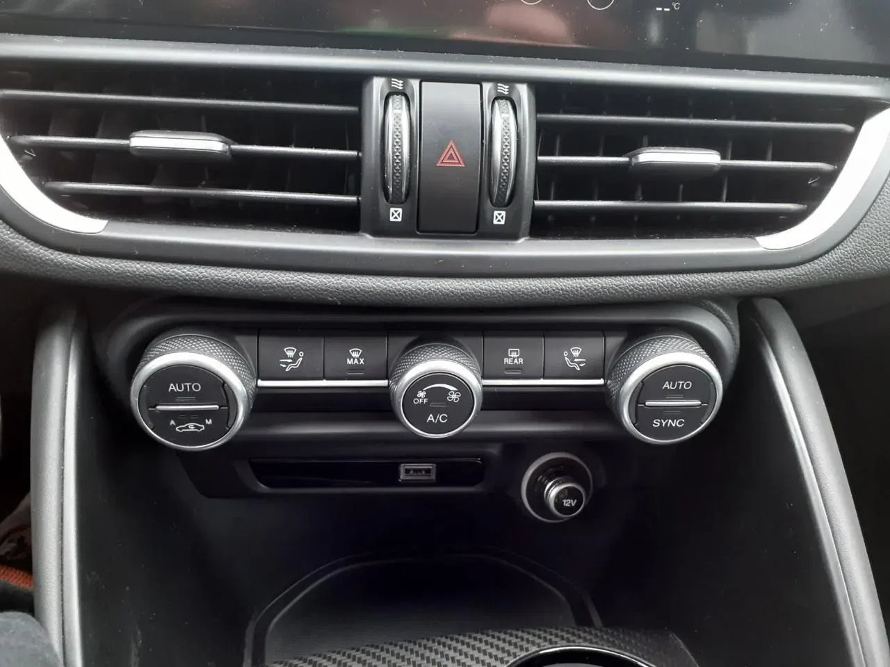 Alfa Romeo Giulia PROMO RITIRO FINO Euro 5 2.9 T V6 AT8 Quadrifoglio foto 34