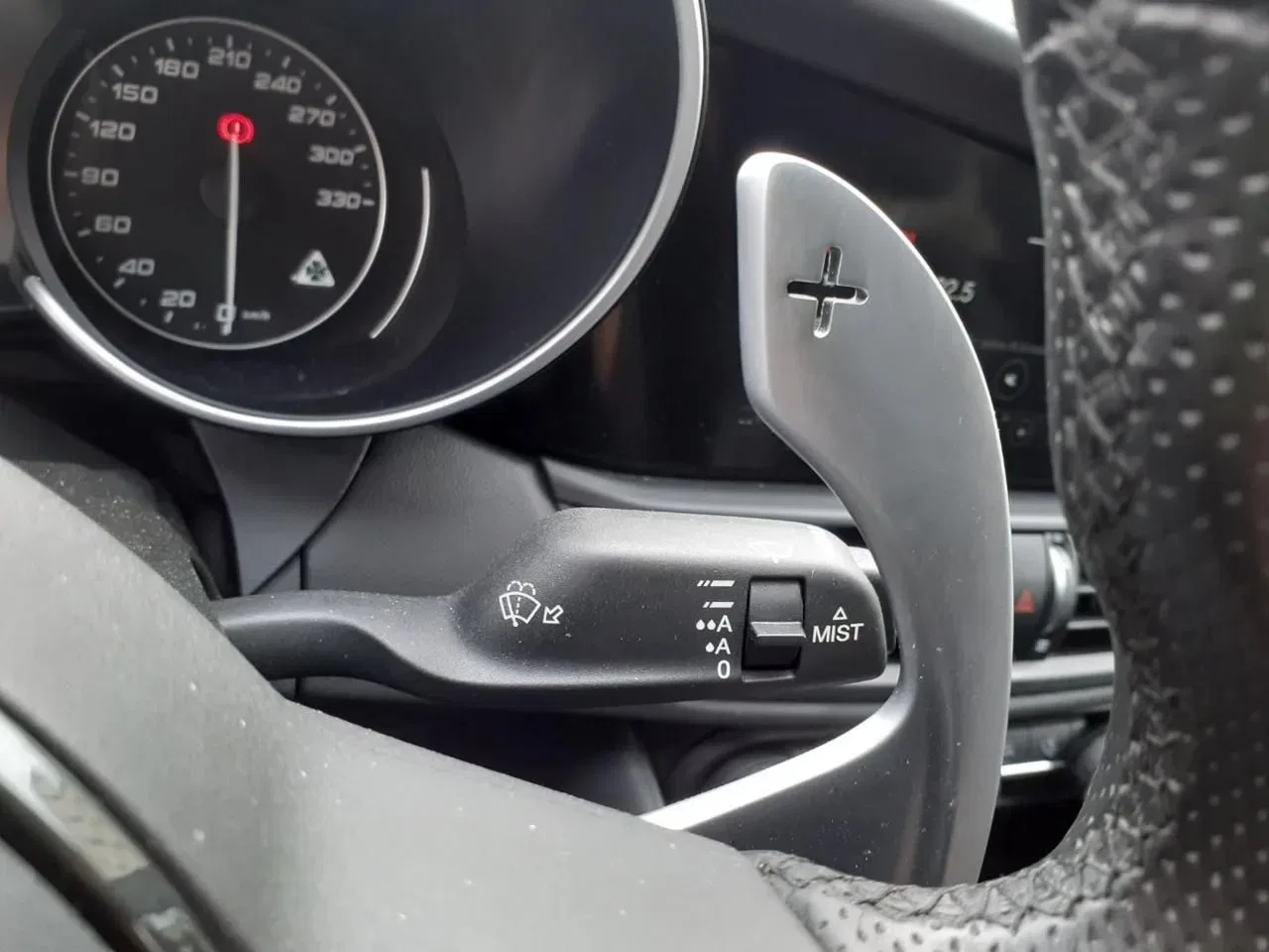 Alfa Romeo Giulia PROMO RITIRO FINO Euro 5 2.9 T V6 AT8 Quadrifoglio foto 38